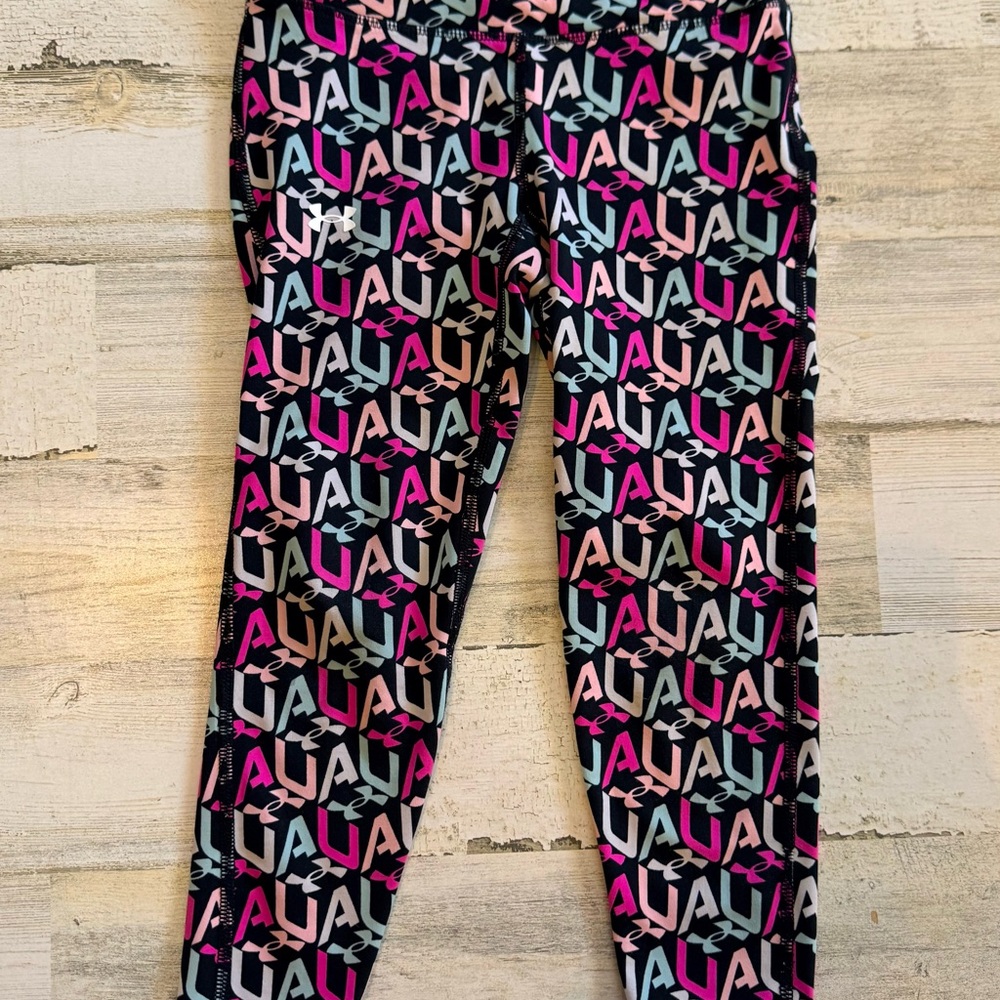 Under Armour Girls HeatGear Logo Print Leggings Youth Small Athletic Activewear